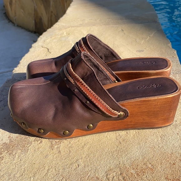 OluKai clogs - Picture 5 of 8